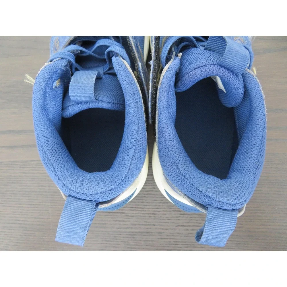Nike Team Hustle D 11 Boys 5Y Blue Mid Top Basketball Sneakers FZ8463-400